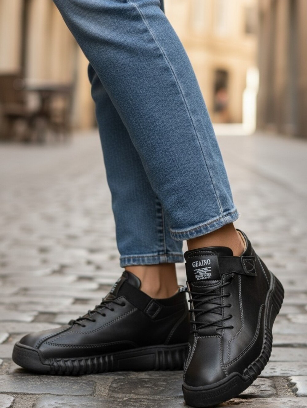 Women's Black Casual Sneakers
